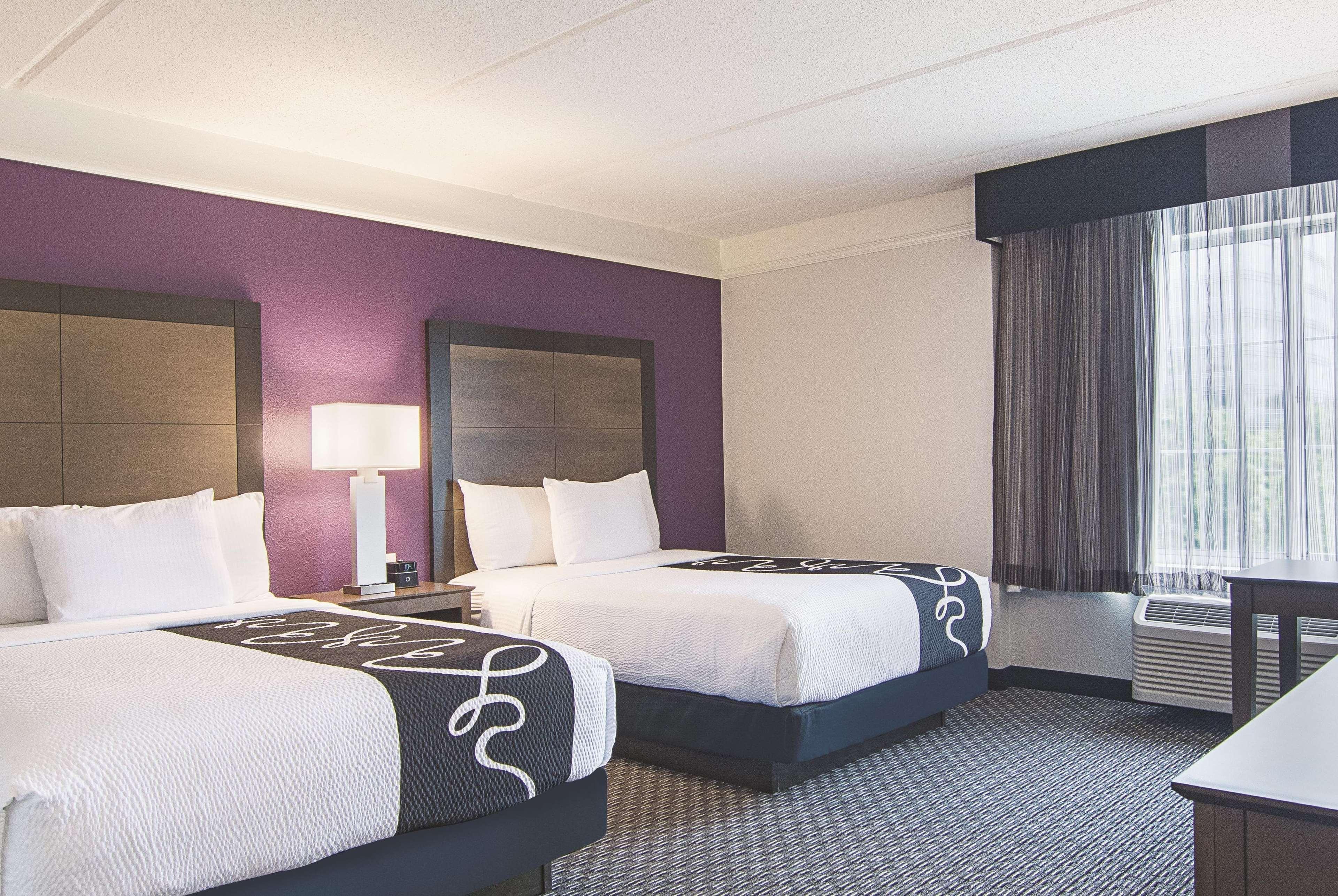 La Quinta By Wyndham Atlanta Perimeter Medical Hotel Sandy Springs Exterior photo