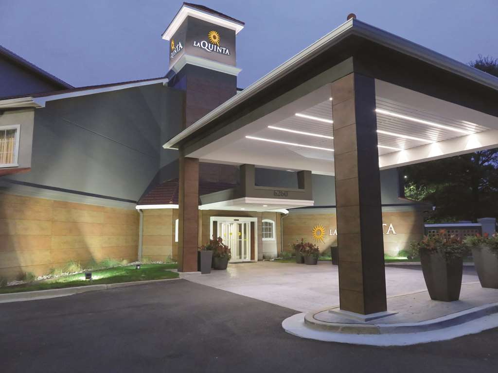 La Quinta By Wyndham Atlanta Perimeter Medical Hotel Sandy Springs Exterior photo